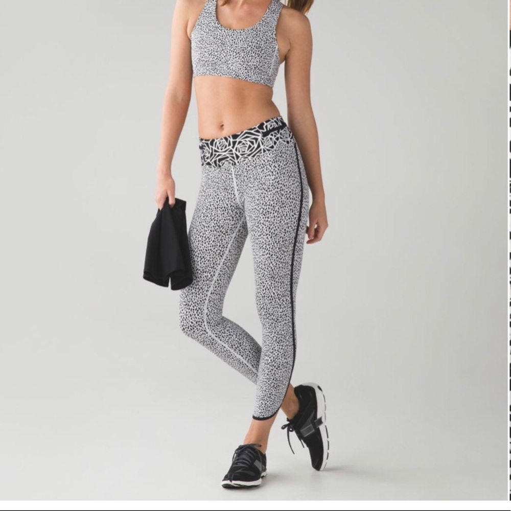 SOLD🖤Lululemon Real Quick Tight Mosaic White